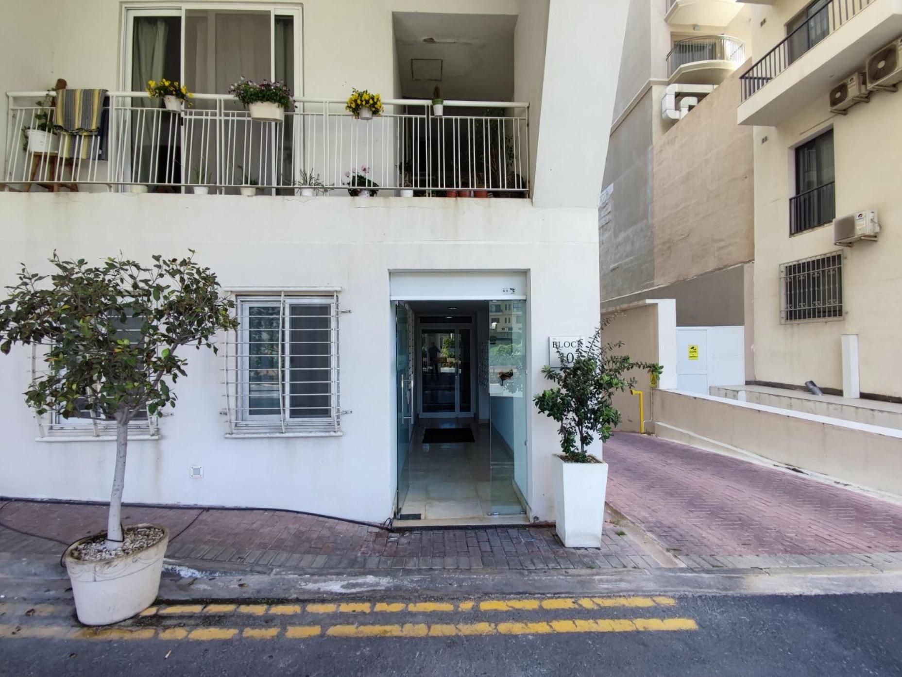 St Julians - Balluta 2 Bedroom Apartment Saint Julian's Eksteriør bilde